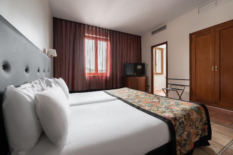 غرفة عائلية, Exe Alfonso Viii