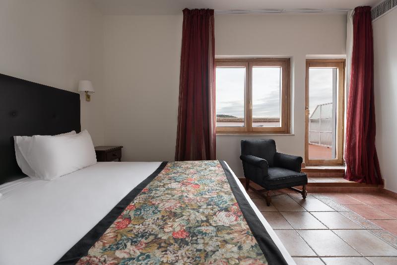 غرفة قياسية مزوَّدة بتراس, Exe Alfonso Viii