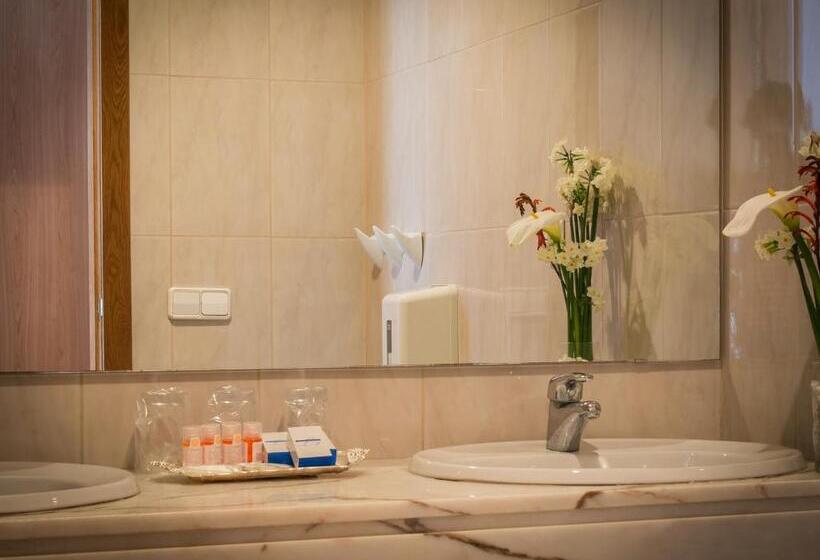 スタンダードルーム, Felipe Ii