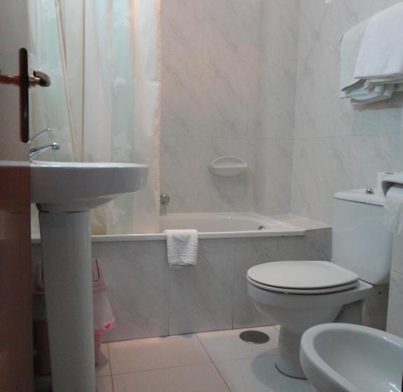 스탠다드 룸, Garcas