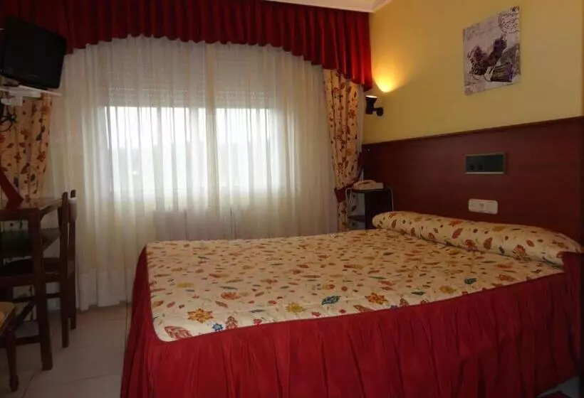 Habitació Estàndard, Garcas