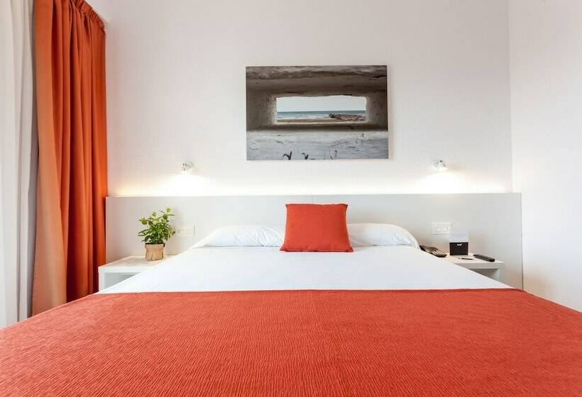 חדר סטנדרט נוף לבריכה, Intelier Orange