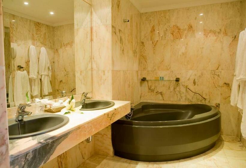 스위트, La Cueva Park