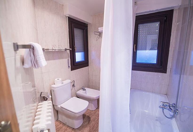 غرفة قياسية, La Rambla