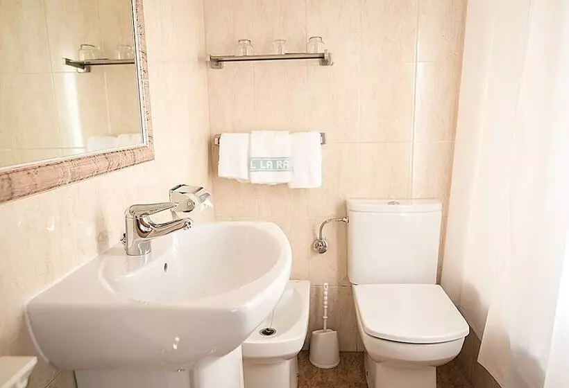 Habitació Triple Estàndard, La Rambla