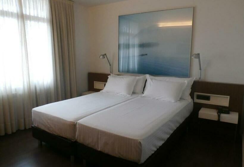 スーペリアールーム, Los Angeles