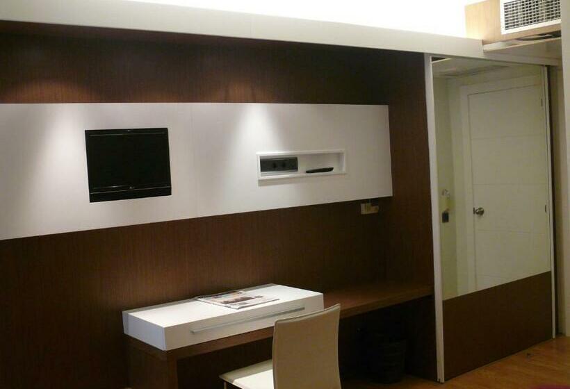 Номер Superior, Los Angeles