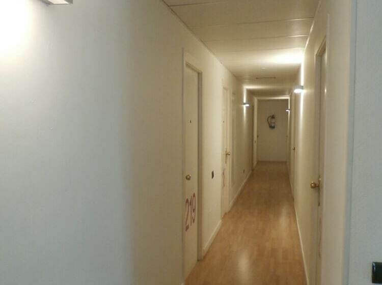 スーペリアールーム, Los Angeles