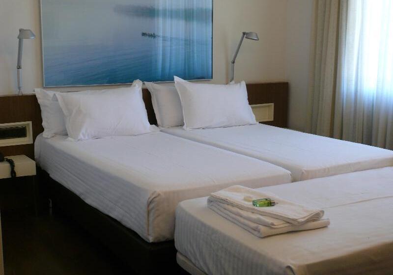 スーペリアールーム, Los Angeles