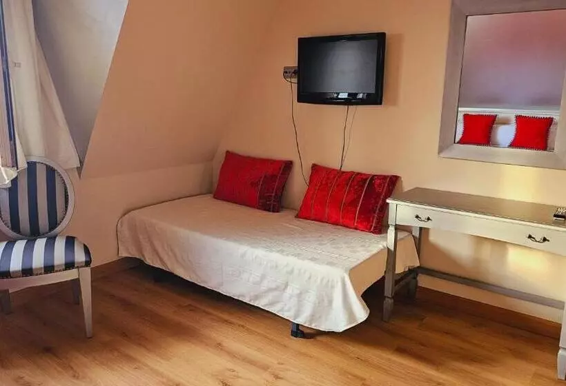 Chambre Triple Standard, Mataleñas