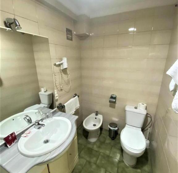 اتاق استاندارد چهار تخته, Medina Centro