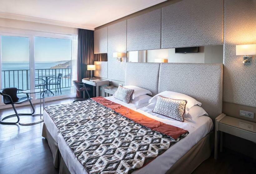 オーシャンビュースタンダードルームバルコニー付き, Mercure Monte Igueldo
