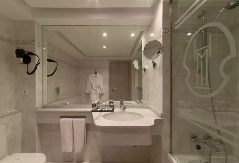 オーシャンビュースタンダードルームバルコニー付き, Mercure Monte Igueldo