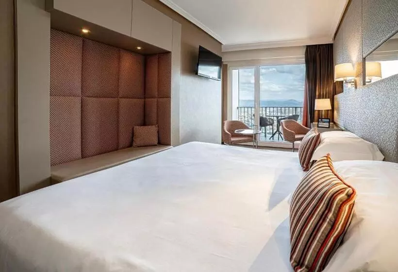 オーシャンビュースタンダードルームバルコニー付き, Mercure Monte Igueldo