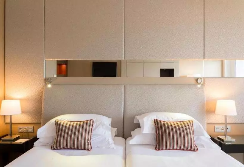 オーシャンビュースタンダードルームバルコニー付き, Mercure Monte Igueldo