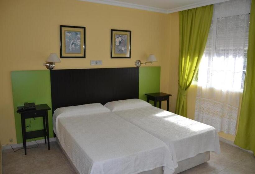 Quarto Triplo Estandar, Miramar