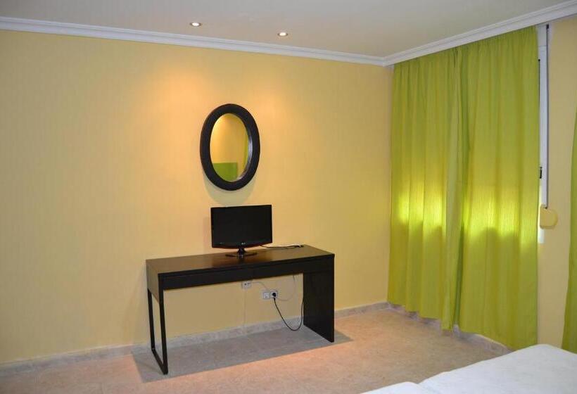 Quarto Triplo Estandar, Miramar