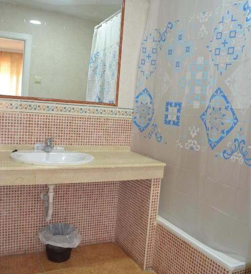 Quarto Triplo Estandar, Miramar