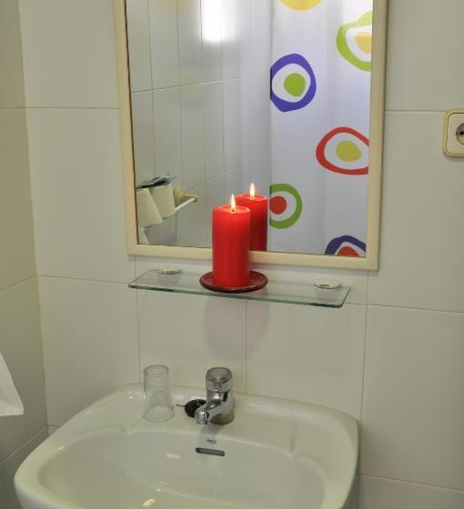 חדר סטנדרט, Muñoz