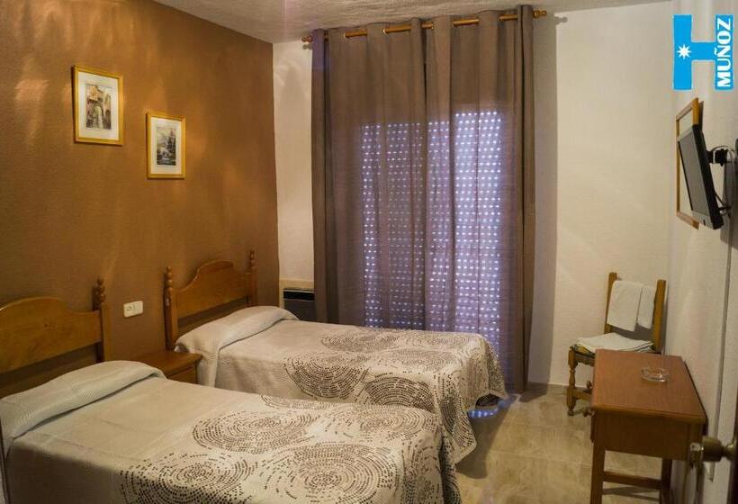 חדר סטנדרט, Muñoz