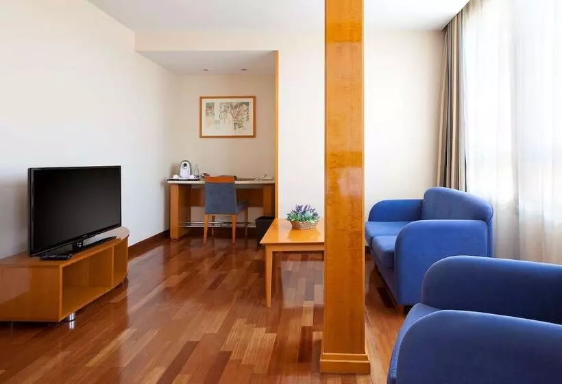 ジュニアスイート, NH Castellon Mindoro