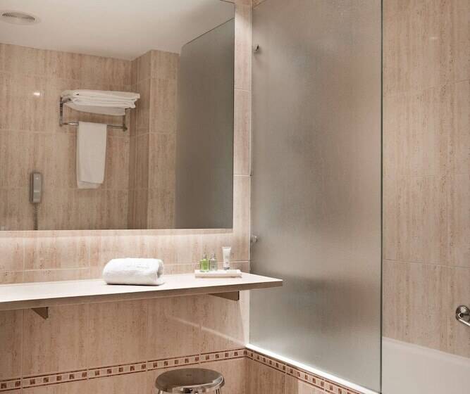 غرفة قياسية, NH Ciudad Real