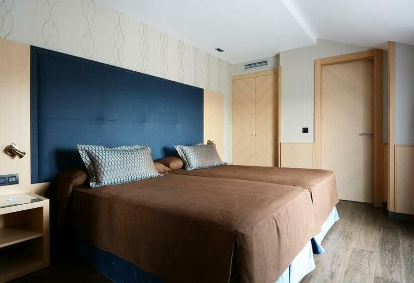 غرفة قياسية, Pedro I De Aragon 4 Estrellas Superior