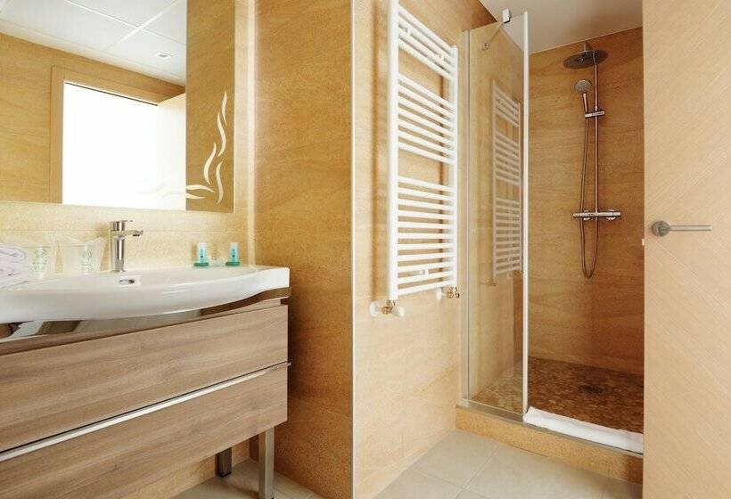 标准间, Pedro I De Aragon 4 Estrellas Superior