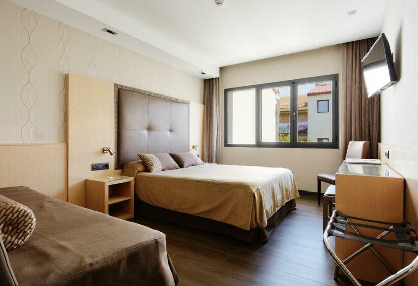 标准三人间, Pedro I De Aragon 4 Estrellas Superior