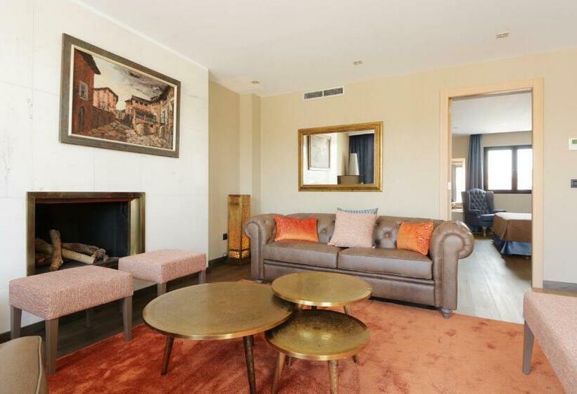 带露台的套间, Pedro I De Aragon 4 Estrellas Superior