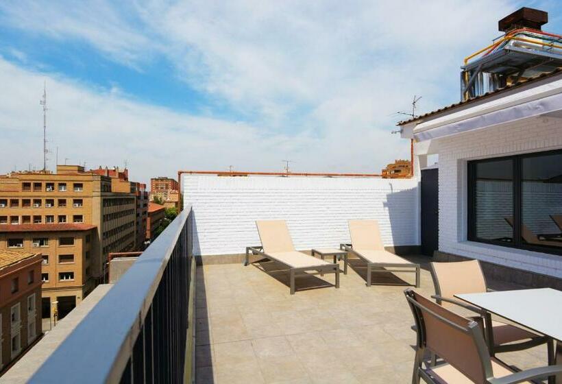 带露台的套间, Pedro I De Aragon 4 Estrellas Superior