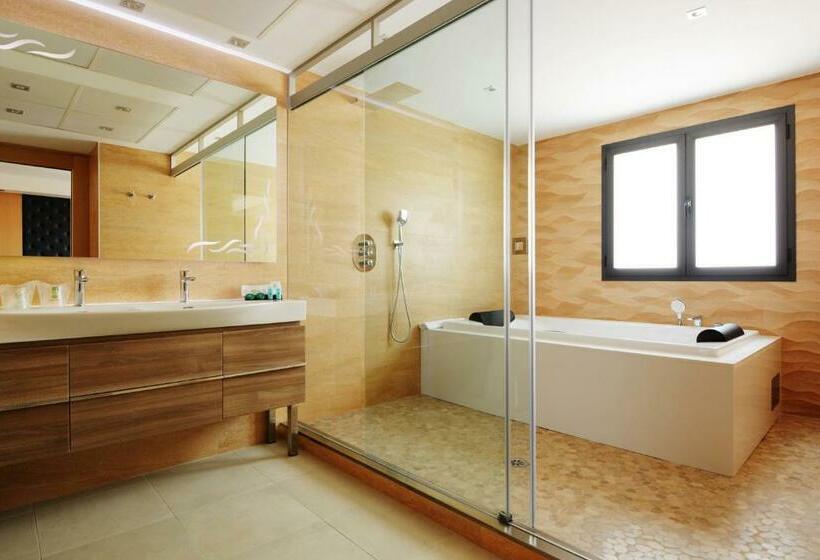 带露台的套间, Pedro I De Aragon 4 Estrellas Superior