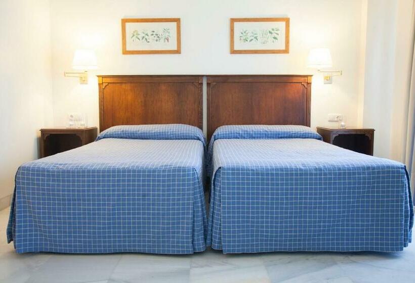 Полулюкс, Playa De La Luz