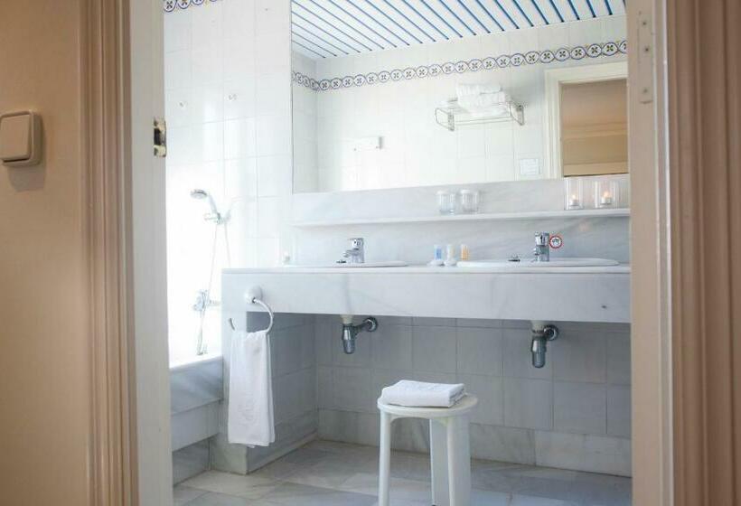 Полулюкс, Playa De La Luz