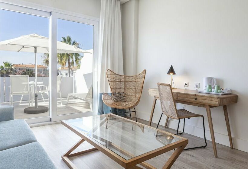 Семейное Студио, Playa De La Luz