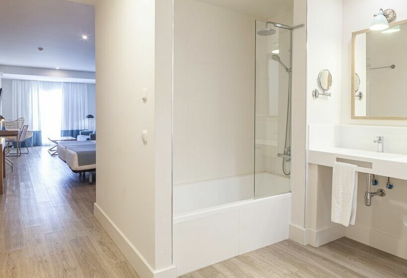 Семейное Студио, Playa De La Luz