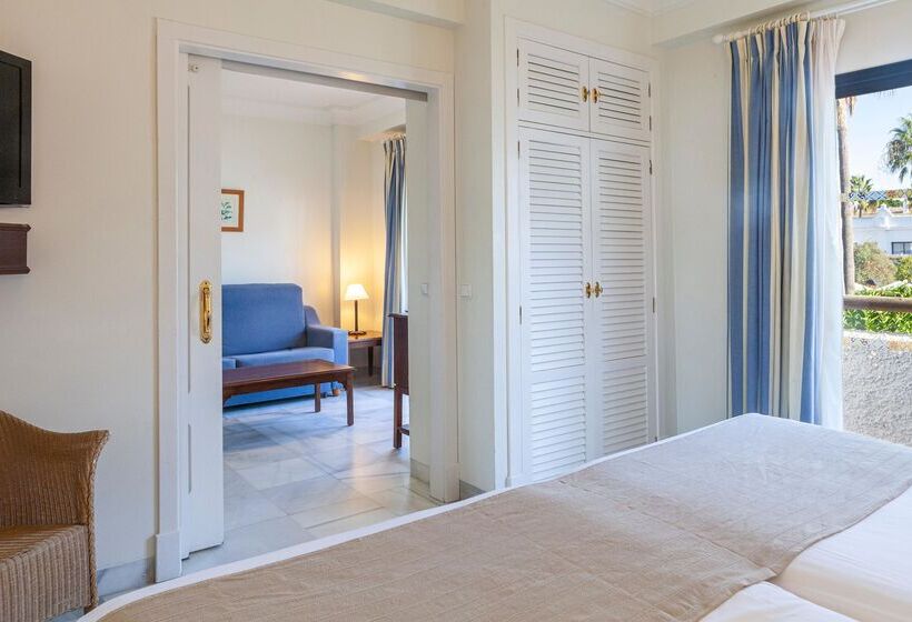 Полулюкс, Playa De La Luz