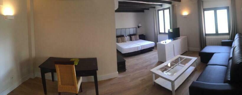 اتاق لوکس, Cueva Del Fraile