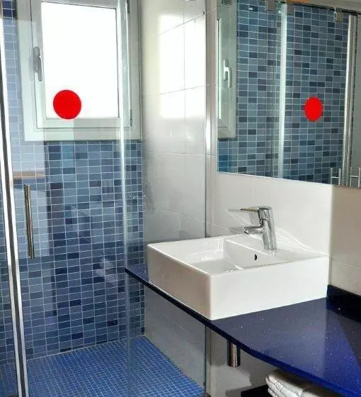 Suite Familiar, Stella Maris