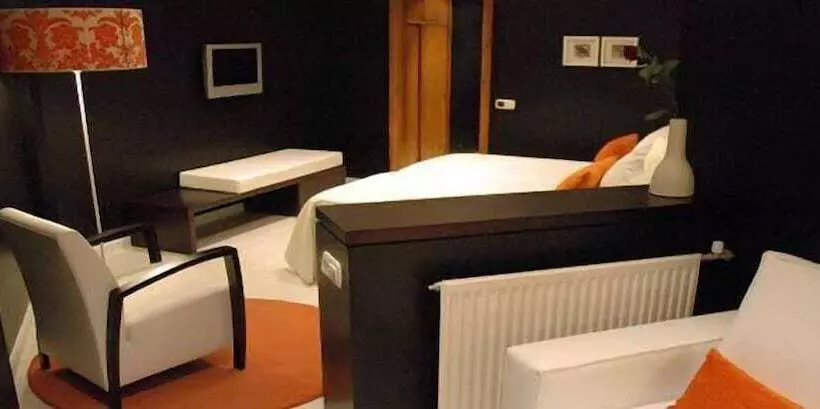 Familienzimmer, Tobazo