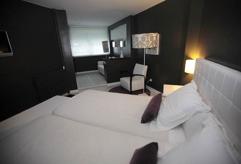 اتاق خانوادگی, Tobazo