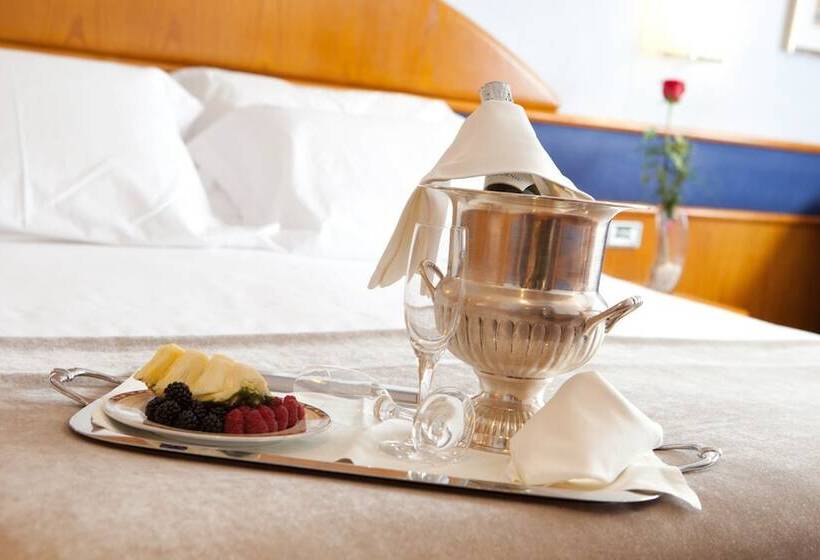 스탠다드 룸, Agumar