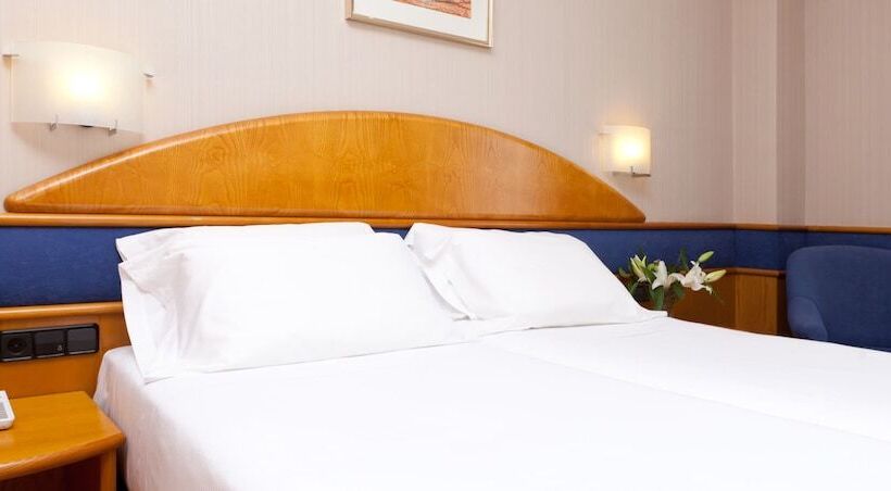 스탠다드 룸, Agumar