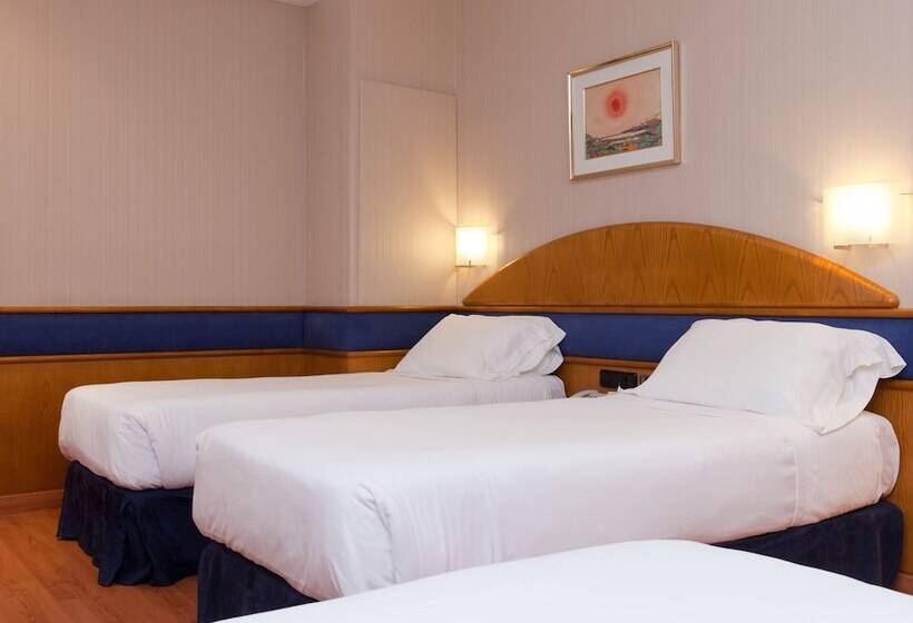 스탠다드 트리플 룸, Agumar