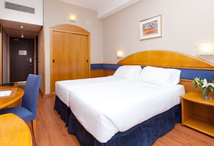 스탠다드 싱글 룸, Agumar