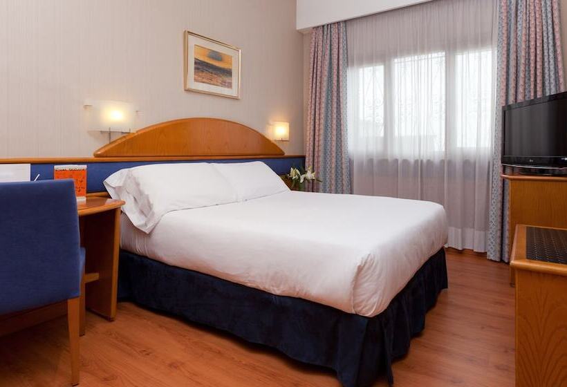 스탠다드 싱글 룸, Agumar