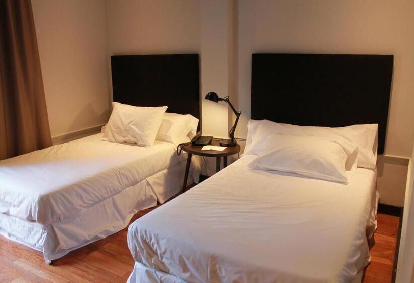 스탠다드 전망 룸, Hita