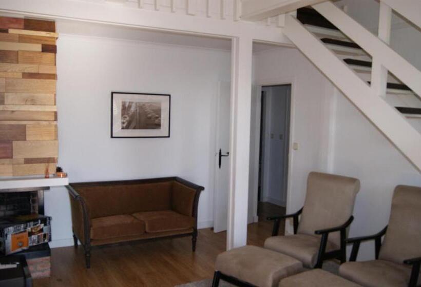 스탠다드 방갈로 정원 전망, Hita