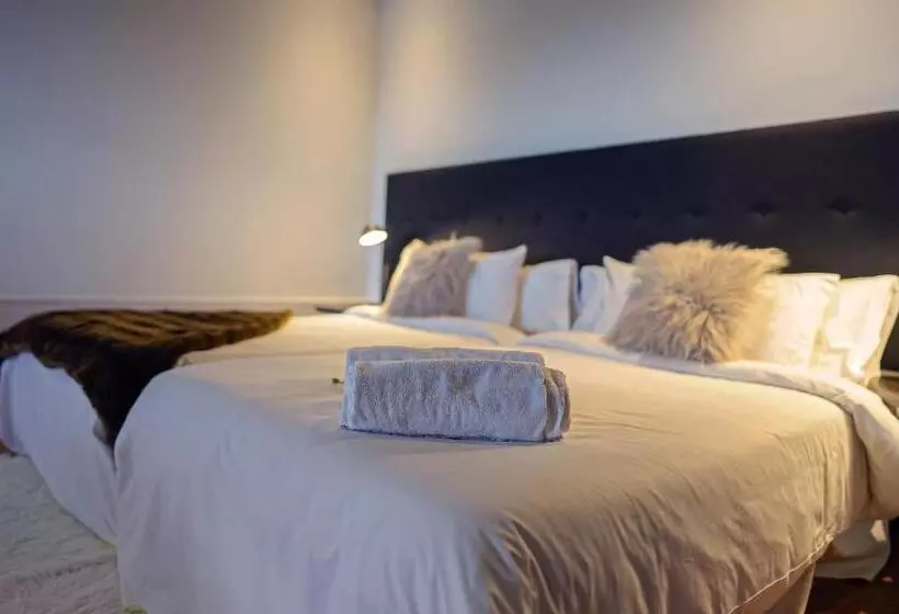 Suite Vista Lago, Hita