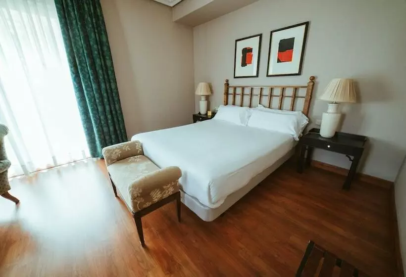 Standardzimmer, Barceló León Conde Luna